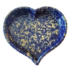 Bennington Large Heart Baker